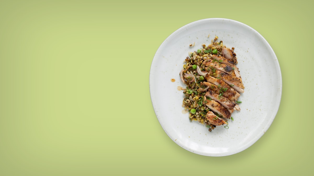 Nährstoffreiche Quinoa Bowl